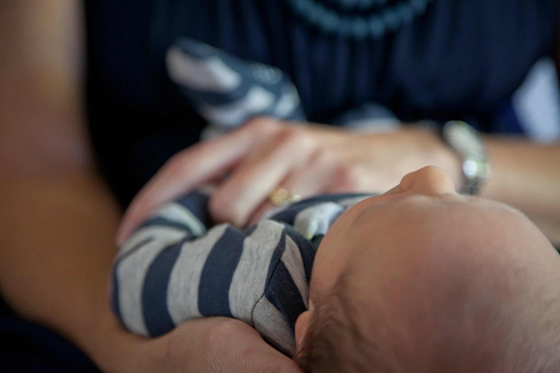 9 Newborn Tips and Tricks